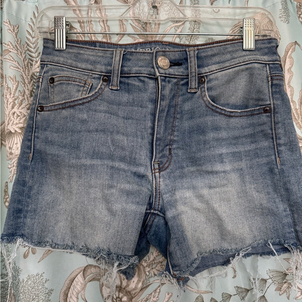 Denim light wash high waisted Women's Shorts